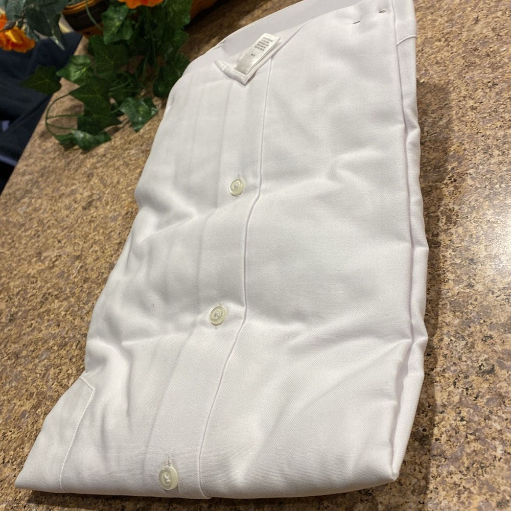 NWT Covington Long Sleeve Oxford XL Neck 17-17 1/2 L/S 32/33 Button Down Shirt - Picture 15 of 16